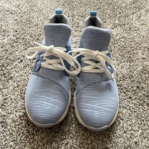 Women’s Bionica Sneakers